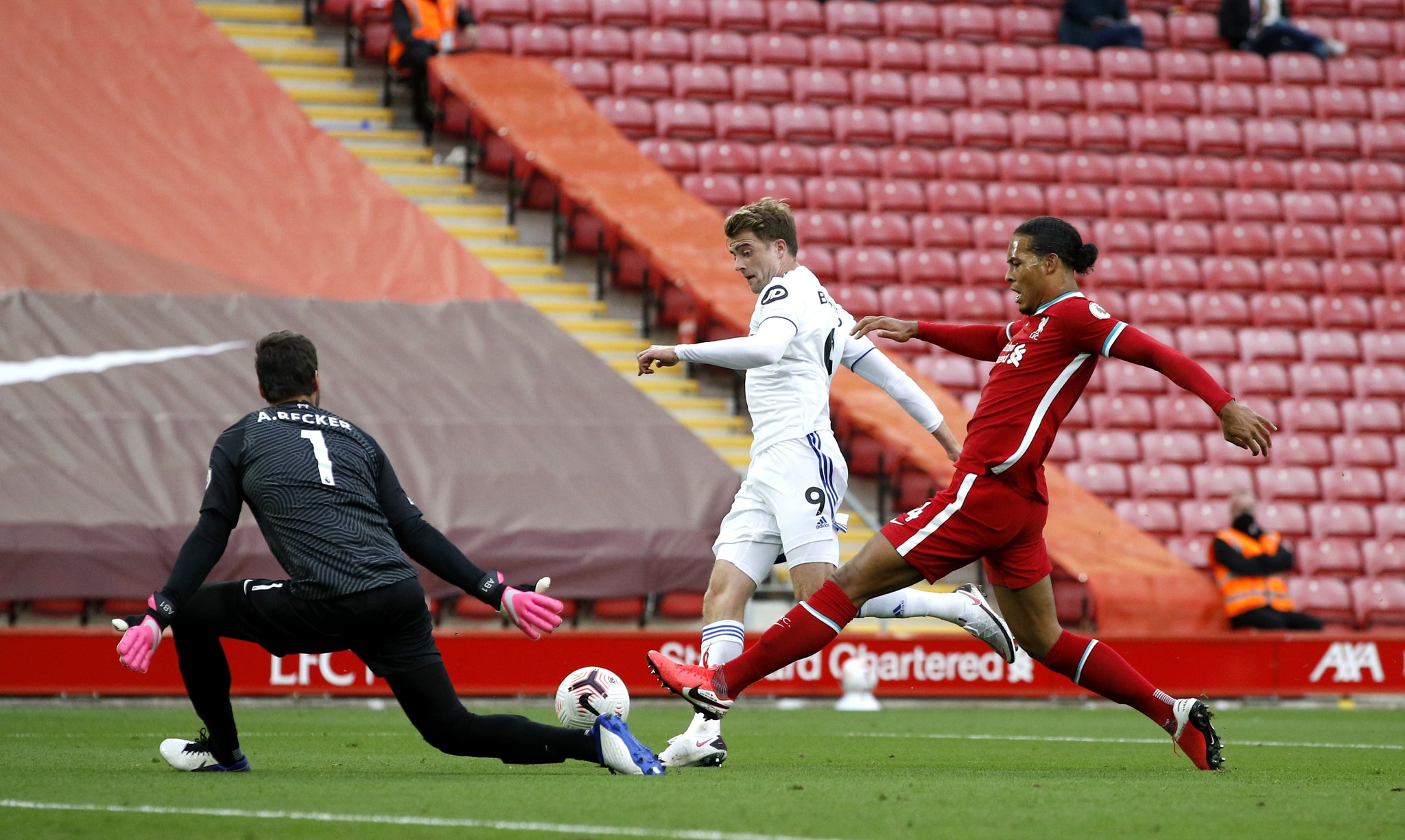 迪巴拉得以 迪巴拉得以