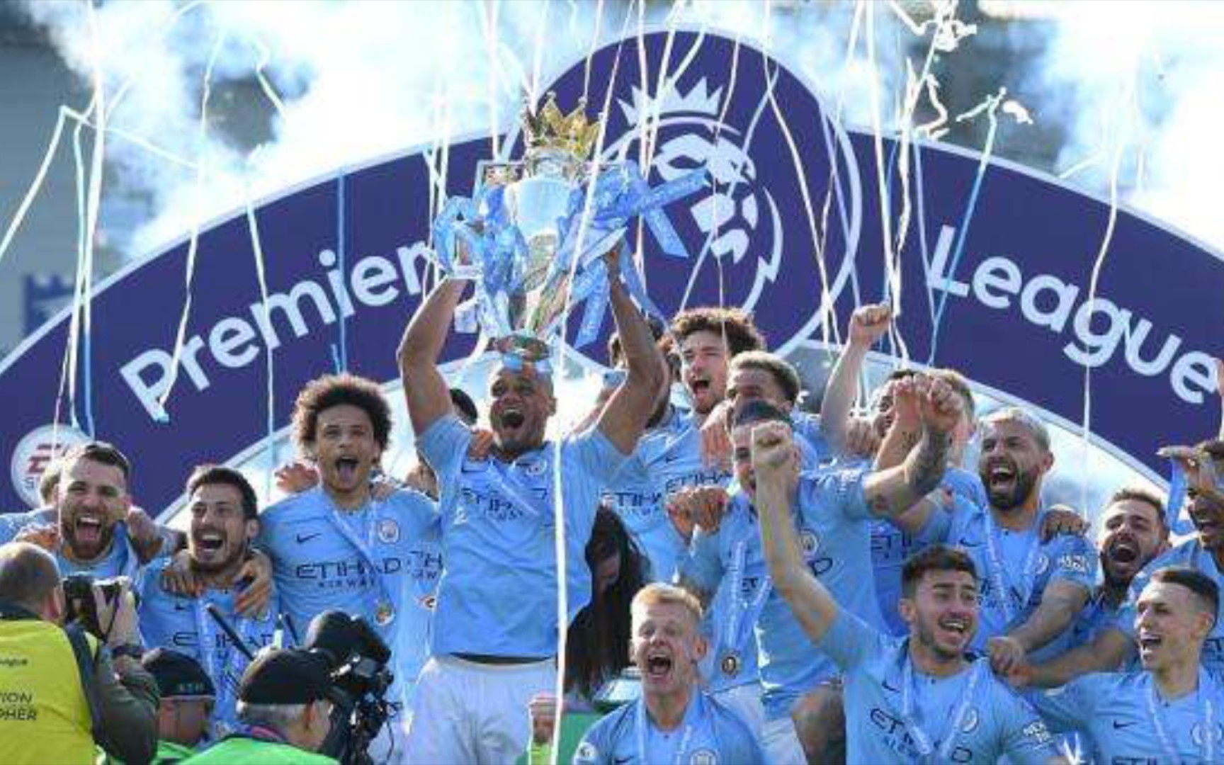 是现代足球 是现代足球